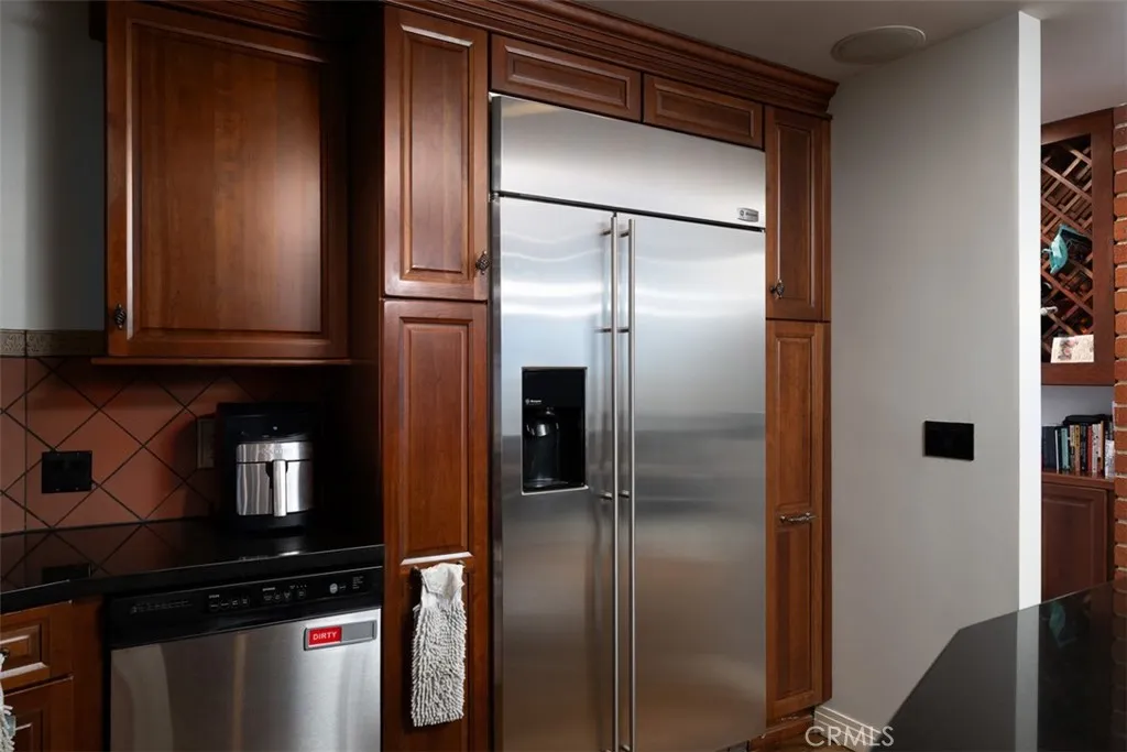 1222 W Sharon Road, Santa Ana, California 92706 home-pic-8